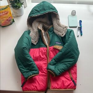 Patagonia reversible tribbles Green and Pink Fleece-Lined Jacket